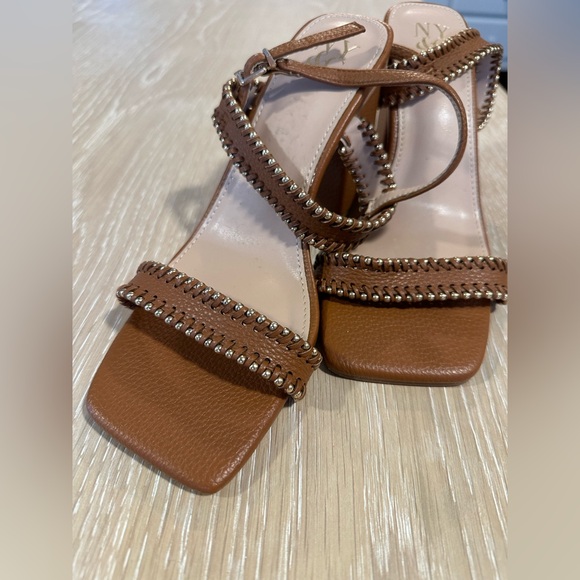 Brand new brown sandals - Picture 2 of 5